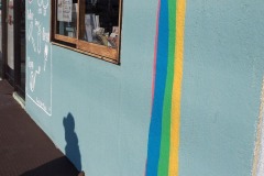Colorful（左）